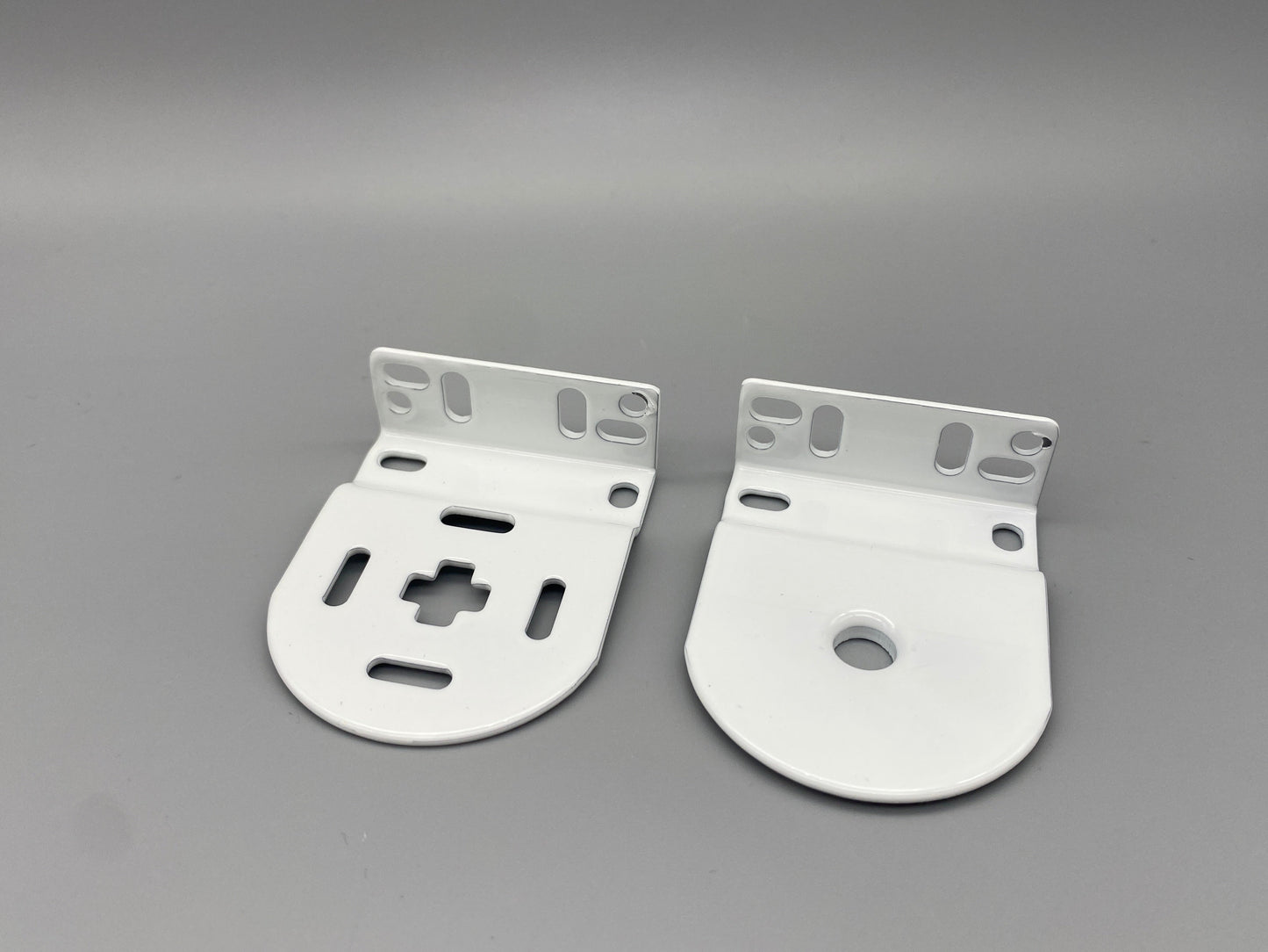 Pair of Replacement Roller Blinds Brackets Set - Metal Brackets - for 32mm System - Parts4Blinds