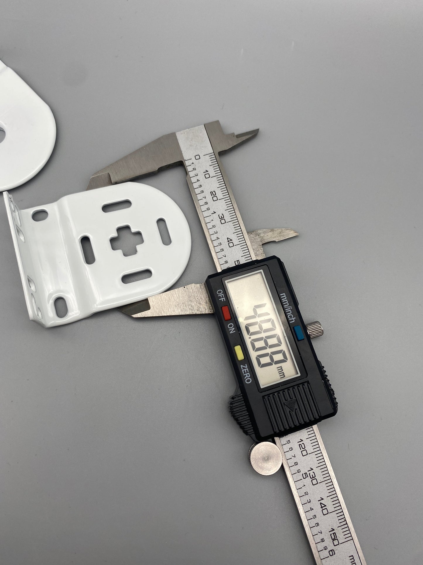 Pair of Replacement Roller Blinds Brackets Set - Metal Brackets - for 32mm System - Parts4Blinds