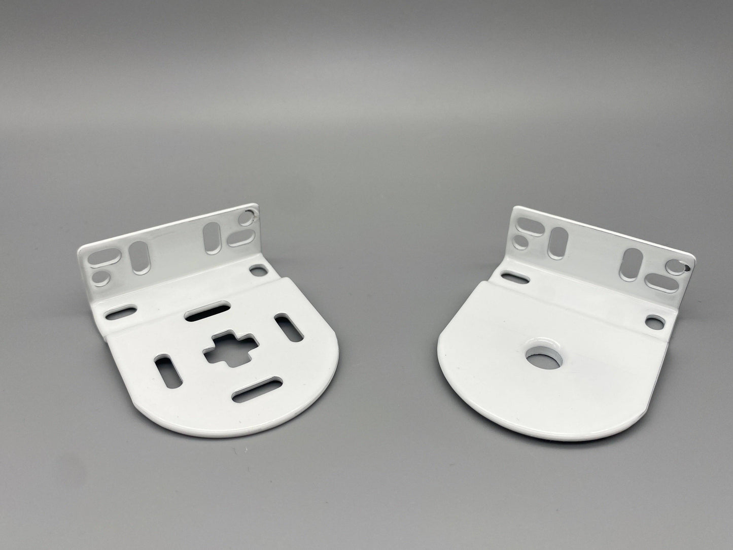 Pair of Replacement Roller Blinds Brackets Set - Metal Brackets - for 32mm System - Parts4Blinds