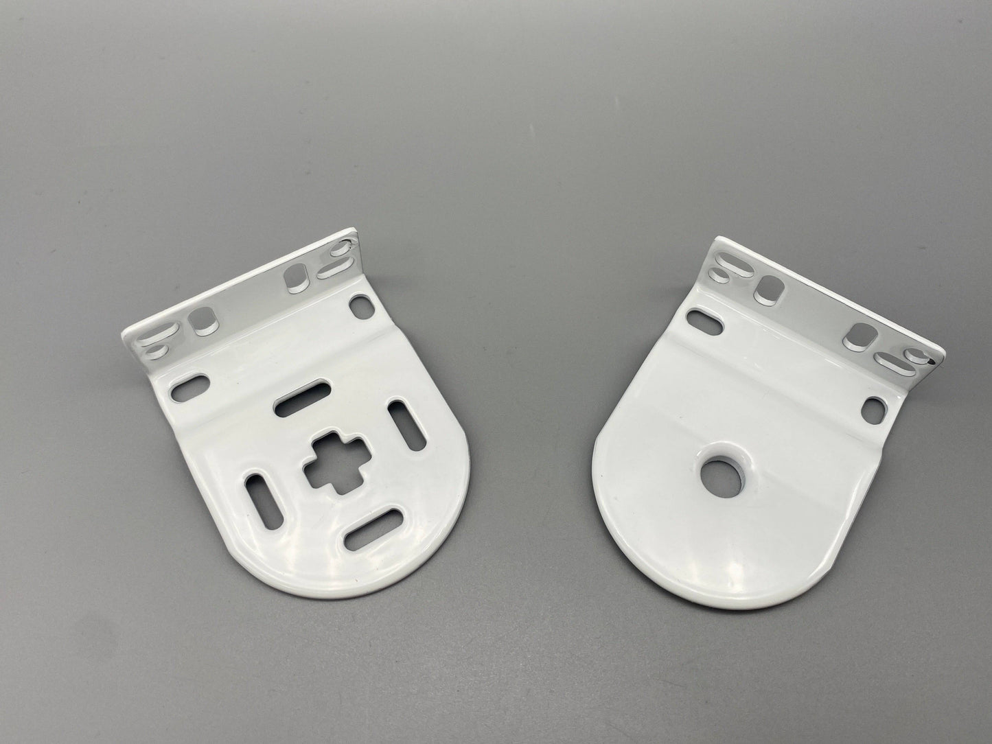 Pair of Replacement Roller Blinds Brackets Set - Metal Brackets - for 32mm System - Parts4Blinds