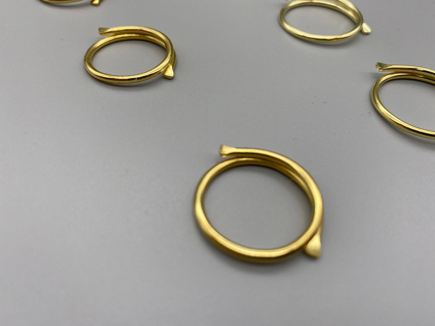 Gold Metal Split Rings - Inner Diameter 19mm & 22mm - Pack of 50pcs - Parts4Blinds