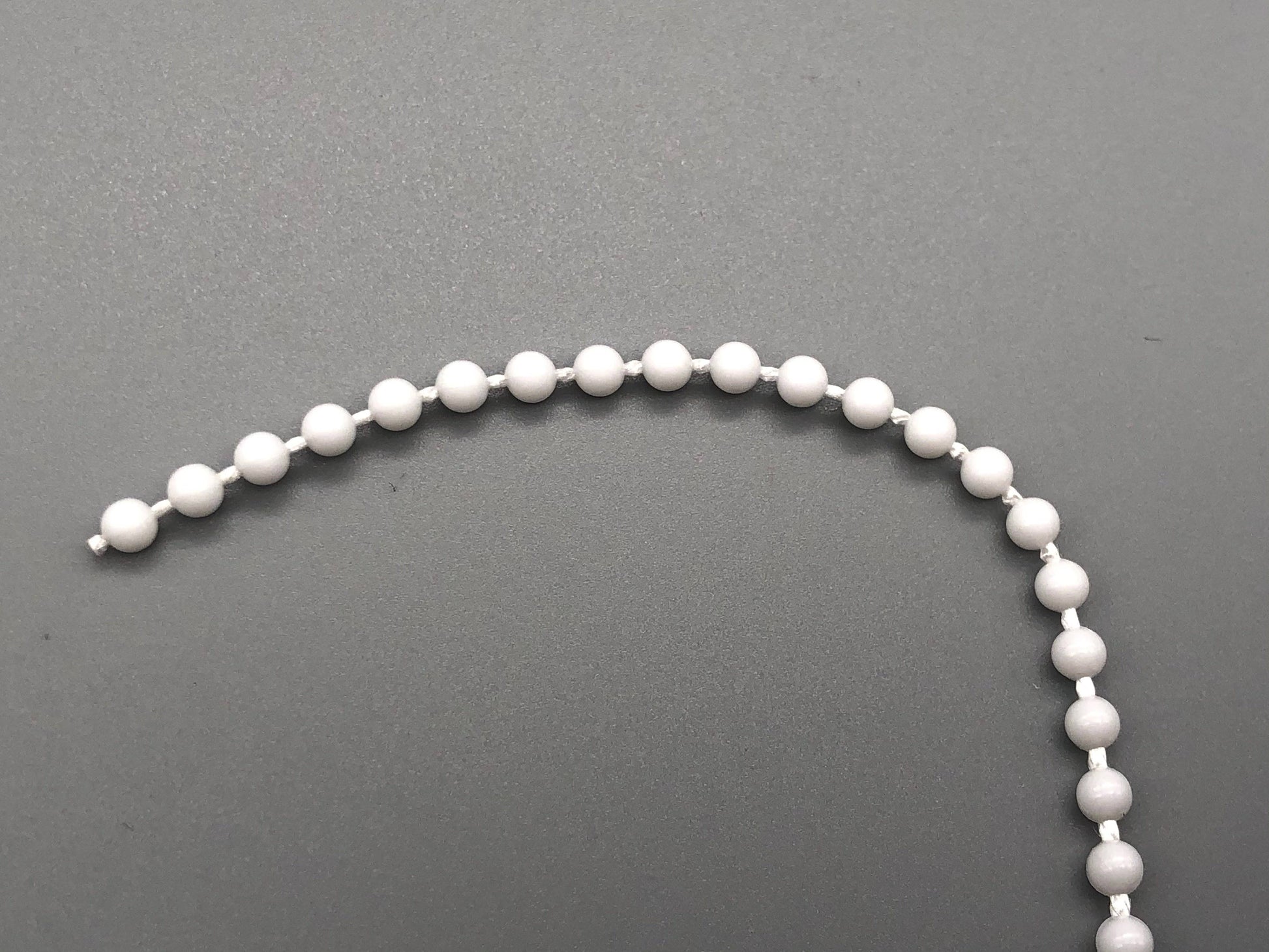White Plastic Chain for Vertical Blinds - No.10 Bead Size: 4.5mm + Free Connector - Parts4Blinds
