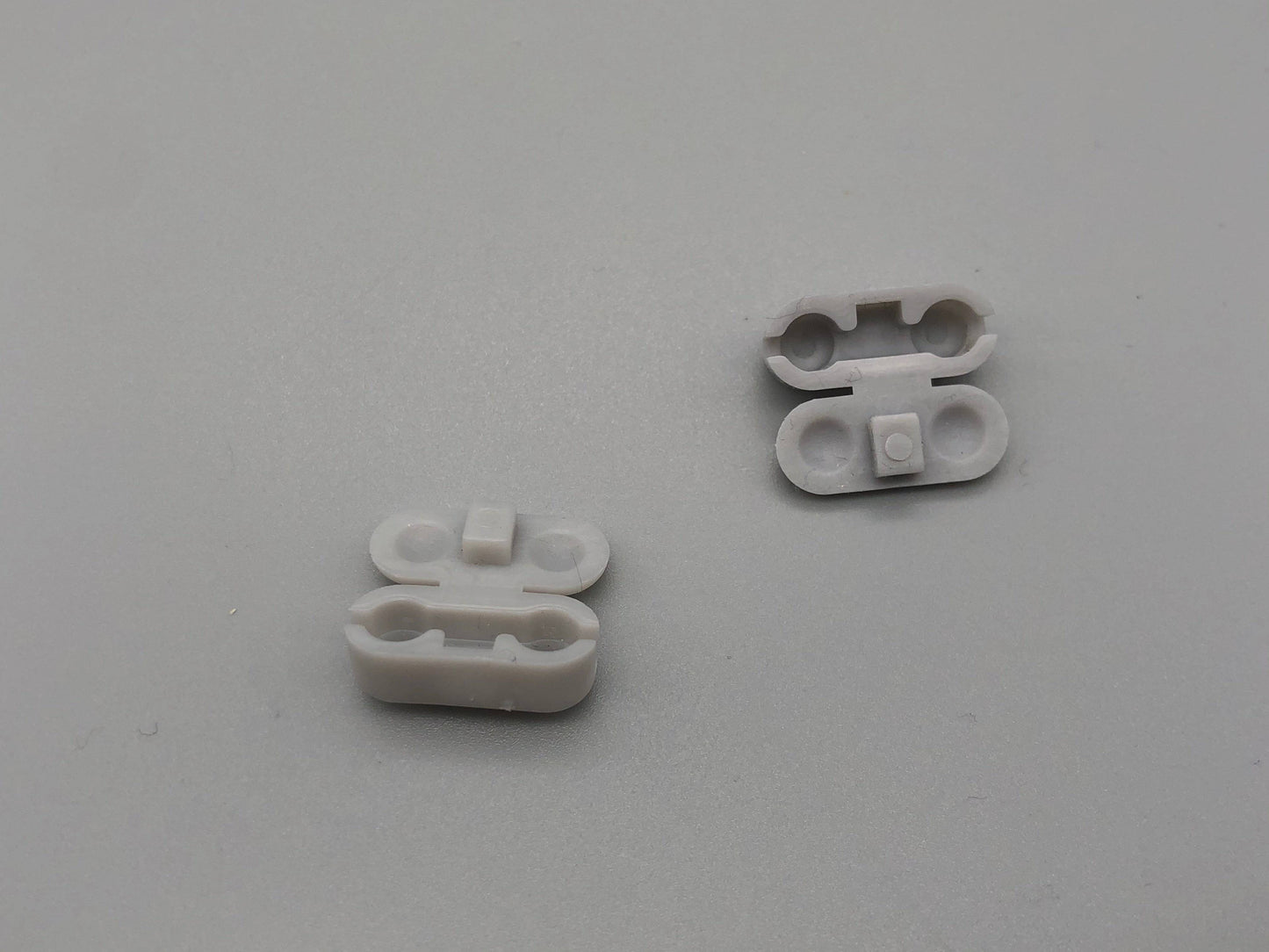 Plastic Chain Connectors for No.10 Plastic Chain - Grey - Pack 10pcs - Parts4Blinds