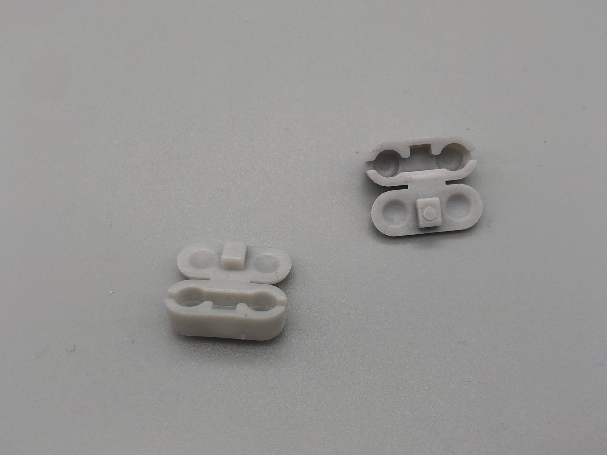 Plastic Chain Connectors for No.10 Plastic Chain - Grey - Pack 10pcs - Parts4Blinds