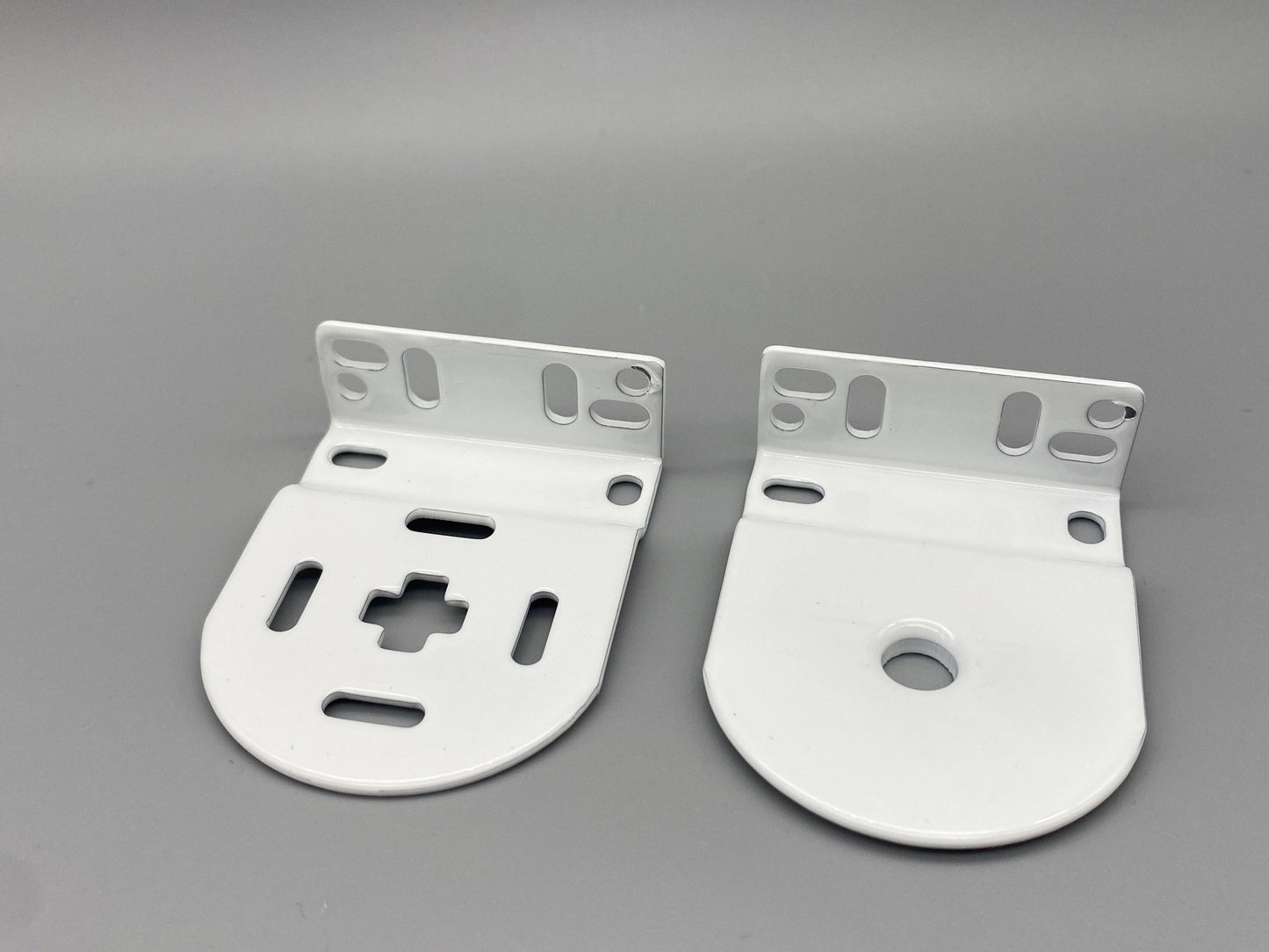 Pair of Replacement Roller Blinds Brackets Set - Metal Brackets - for 32mm System - Parts4Blinds